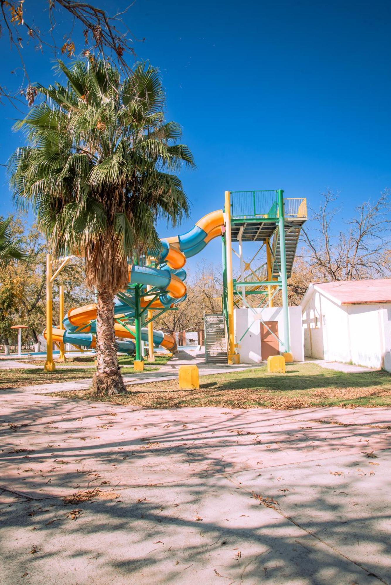 Hotel Pueblo Viejo Parras de la Fuente Exterior photo