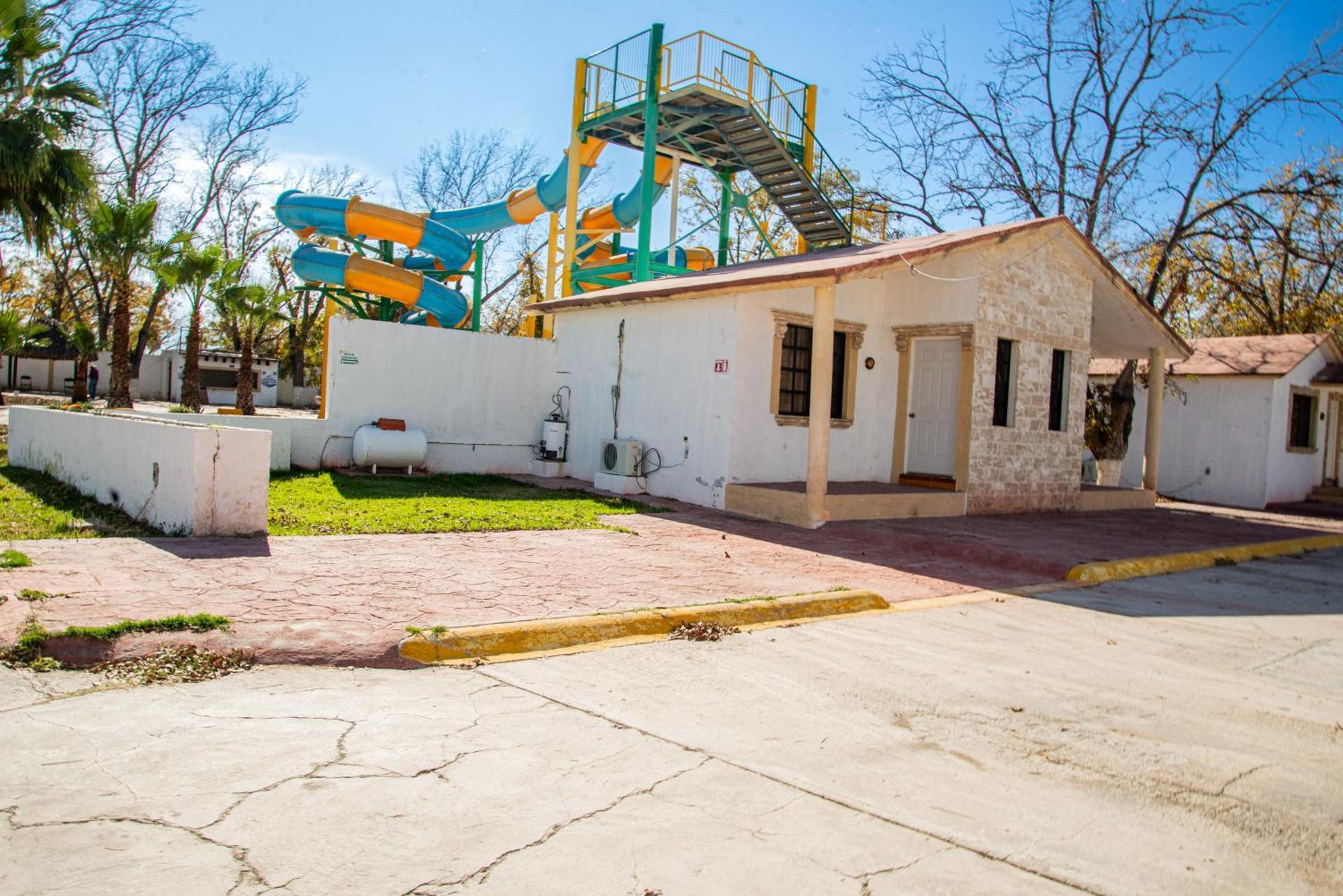 Hotel Pueblo Viejo Parras de la Fuente Exterior photo