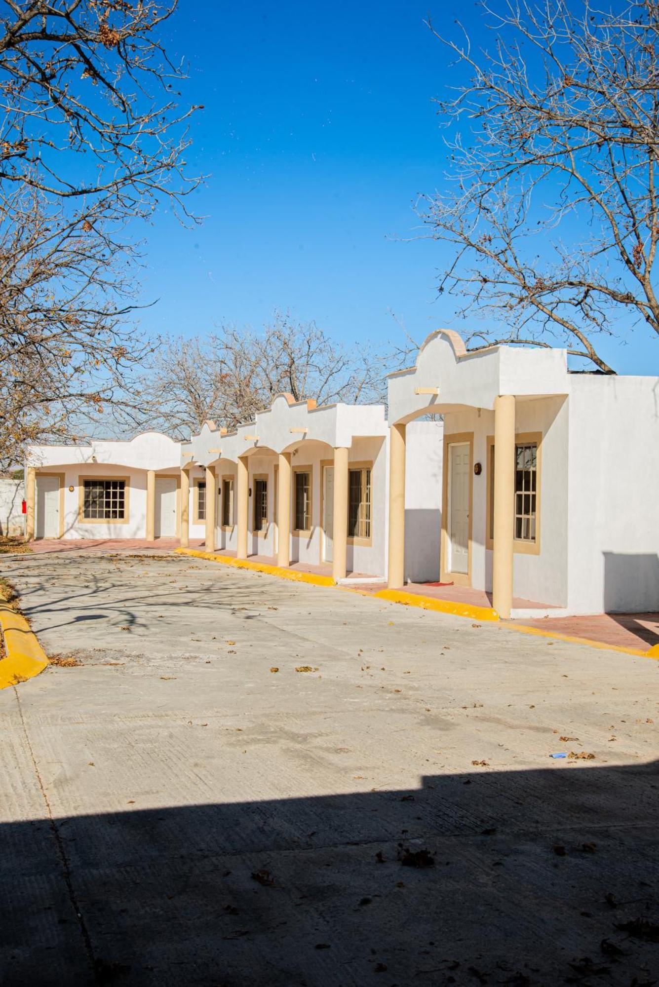 Hotel Pueblo Viejo Parras de la Fuente Exterior photo