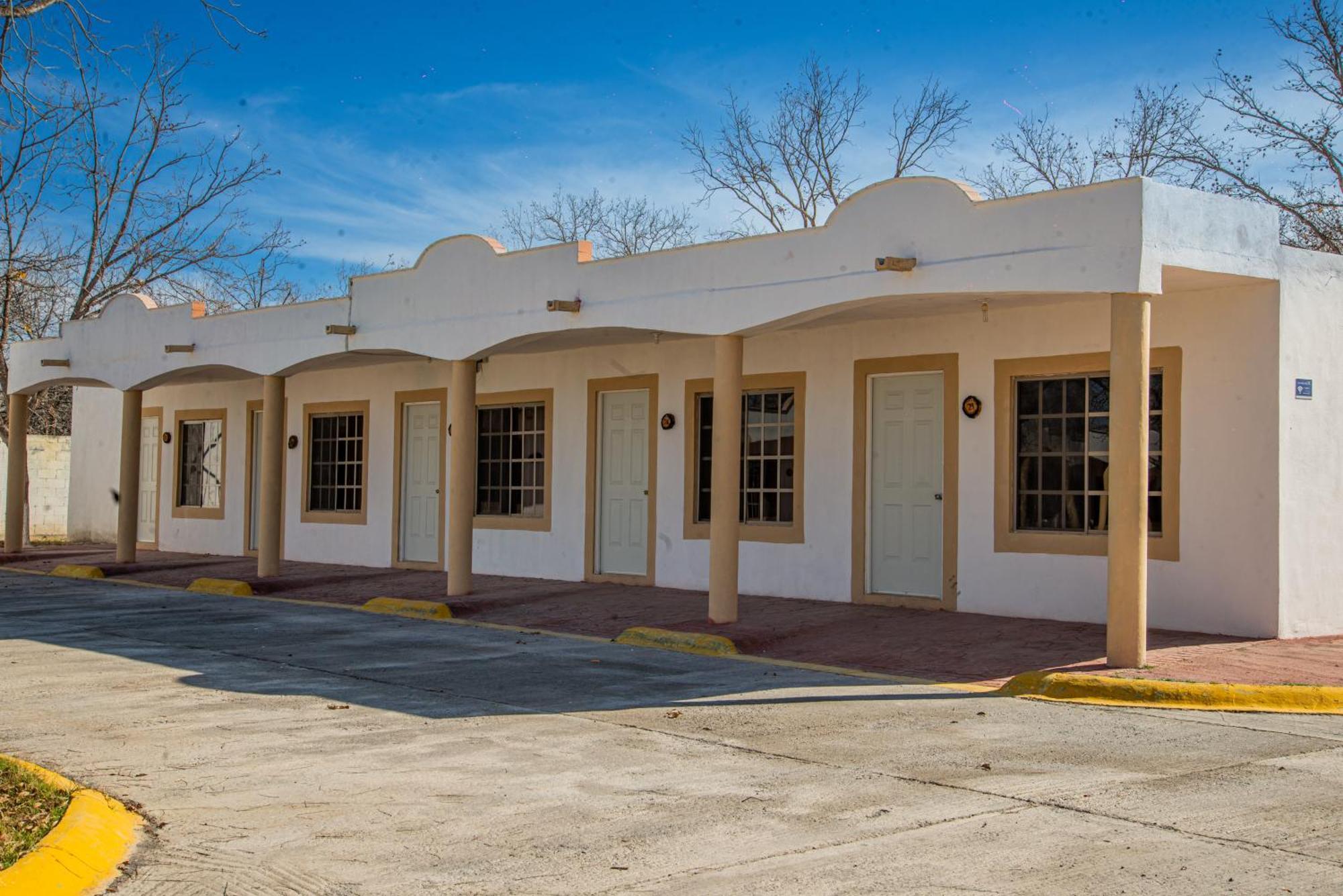 Hotel Pueblo Viejo Parras de la Fuente Exterior photo